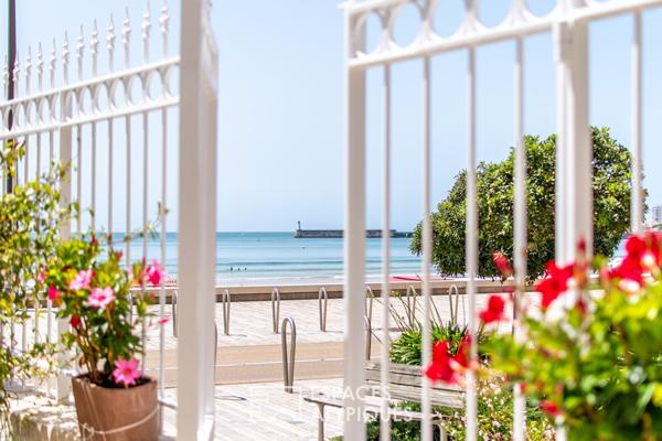 Villa unique en front de mer
