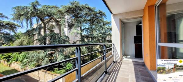 Centre-ville Villefranche-sur-Saône proximité gare Appartement 2 chambres, balcon et garage