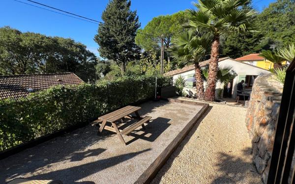 Maison à vendre    3 pièces • 98 m2 Callian