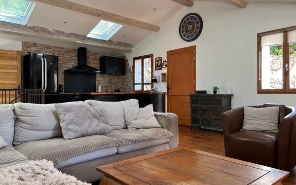 Maison à vendre    3 pièces • 98 m2 Callian