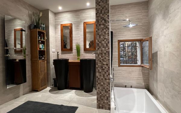 Maison à vendre    3 pièces • 98 m2 Callian