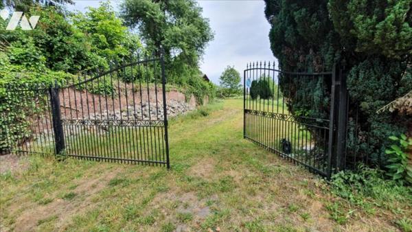 SUPERBE TERRAIN A BATIR