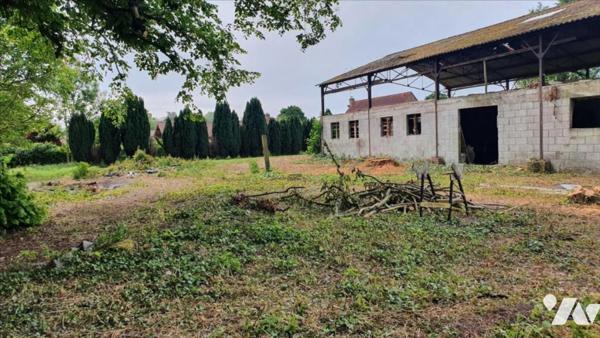 SUPERBE TERRAIN A BATIR