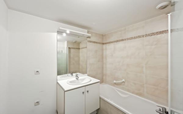 Appartement à vendre    3 pièces • 67,03 m2 Villeurbanne