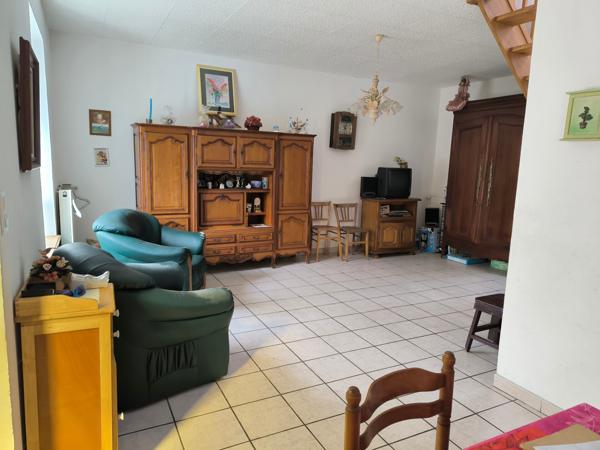 MAISON EN PIERRE A RENOVER