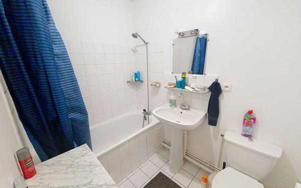 Appartement à vendre    1 pièce • 27,83 m2 Joué-lès-Tours