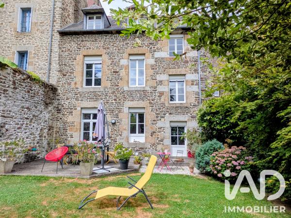 Maison à vendre 11 pièces 220 m² Fougères