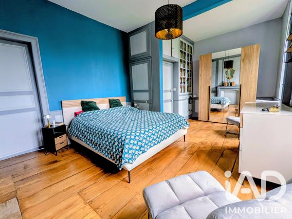 Maison à vendre 11 pièces 220 m² Fougères