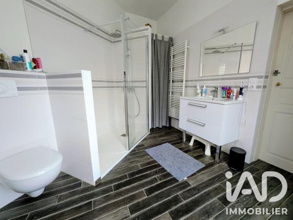 Maison à vendre 11 pièces 220 m² Fougères