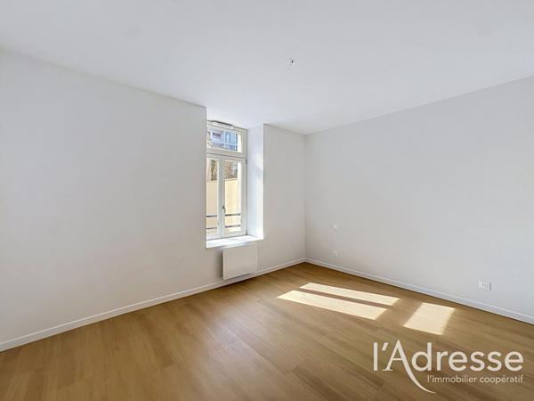 QUARTIER ST THERESE - RÉSIDENCE 1903 - SUPERBE 2 PIÈCES DE 41,70 M²