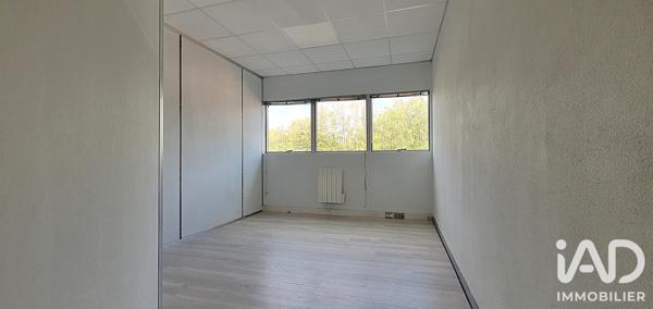 Bureaux à vendre 330,31 m² Trappes