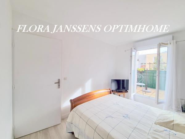 Appartement avec terrasse en duplex au calme, parking