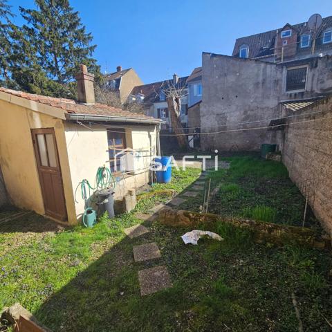 très joli immeuble 3 appts F2
