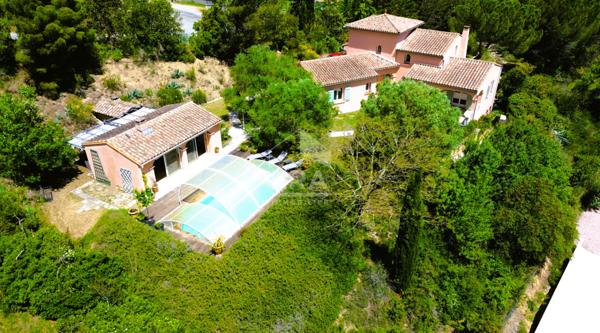 Maison spacieuse de 6 pièces avec piscine à vendre à Limoux
