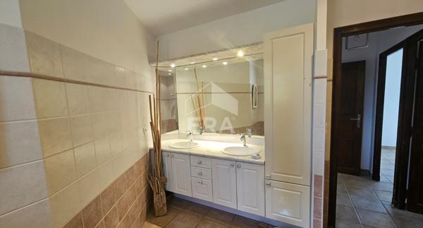 Maison spacieuse de 6 pièces avec piscine à vendre à Limoux