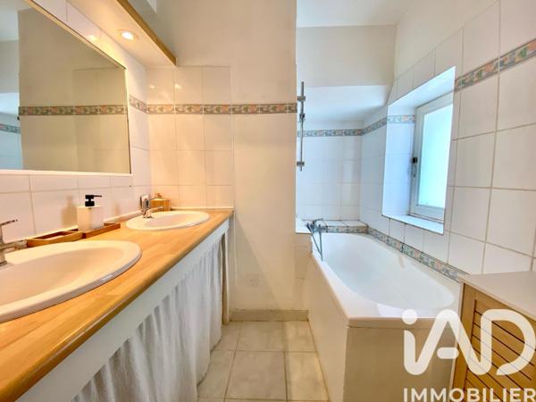 Location appartement 3 pièces 77 m² Saint-Paul-en-Forêt