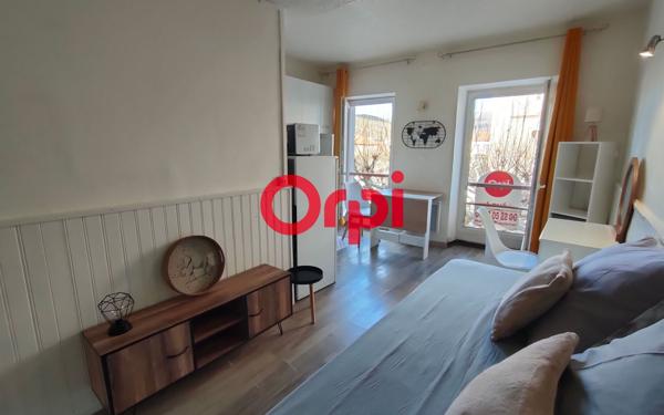 Appartement à louer    1 pièce •  Prades