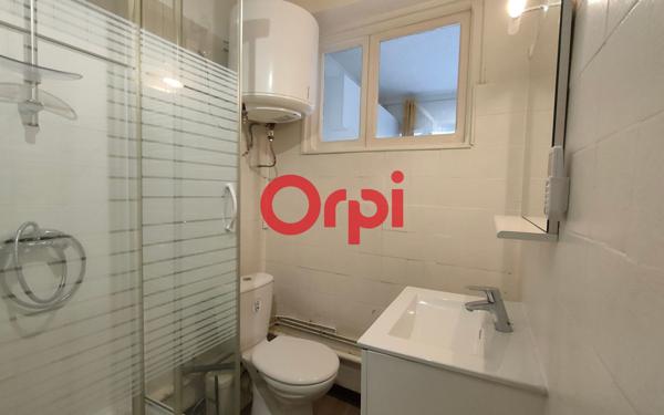 Appartement à louer    1 pièce •  Prades