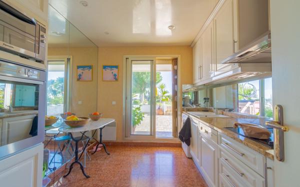 Appartement à vendre    4 pièces • 125 m2 Nice
