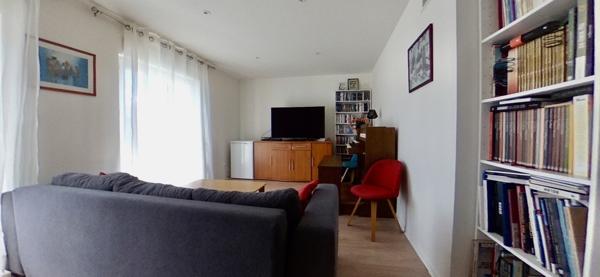 Maison 149 M2 – 4 chambres jardin et piscine 250 000 €