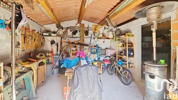 Maison traditionnelle 8 pièces de 176 m² à Lafrançaise (82130)