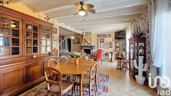 Maison traditionnelle 8 pièces de 176 m² à Lafrançaise (82130)