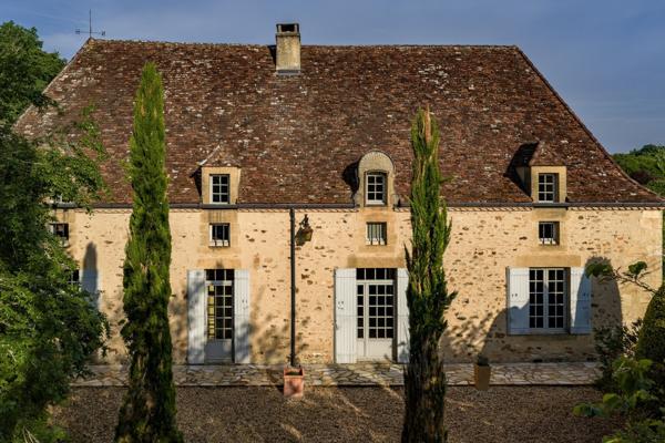 Vente Maison de luxe Le Bugue 8 Pièces 246 m²