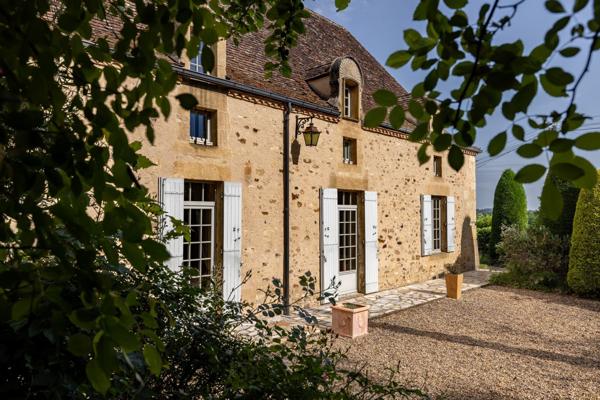 Vente Maison de luxe Le Bugue 8 Pièces 246 m²