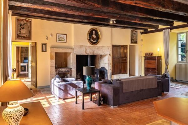 Vente Maison de luxe Le Bugue 8 Pièces 246 m²