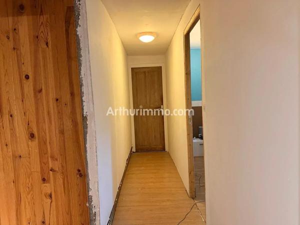 Vente                                                      Maison
                        
                     6 pièces                      128 m2                     à Châtillon