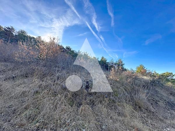 Terrain 761 m2