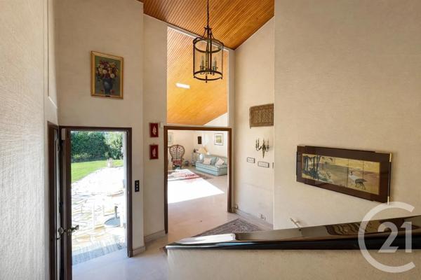 Maison à vendre  6 pièces - 149,87 m 2   ST MAUR DES FOSSES  - 94