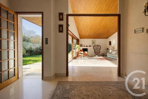 Maison à vendre  6 pièces - 149,87 m 2   ST MAUR DES FOSSES  - 94