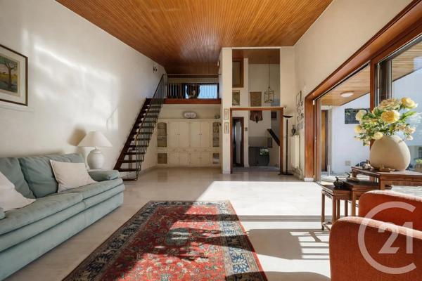 Maison à vendre  6 pièces - 149,87 m 2   ST MAUR DES FOSSES  - 94