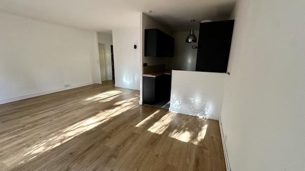 Appartement
         3 pièces
        - 66 m² 341 000 € *