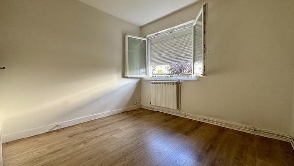 Appartement
         3 pièces
        - 66 m² 341 000 € *