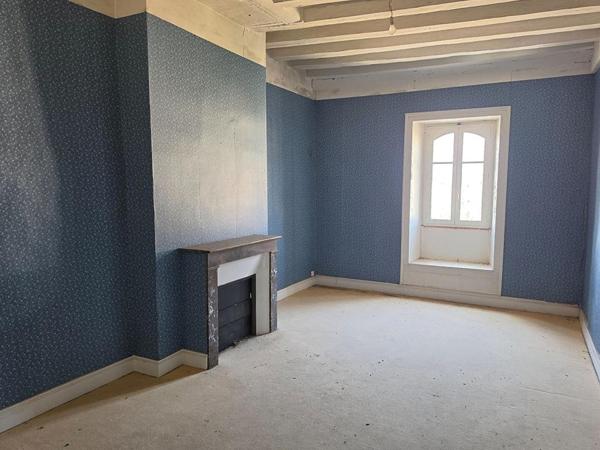 IMMEUBLE DE RAPPORT À FORT POTENTIEL - hypercentre de NOGENT-LE-ROTROU