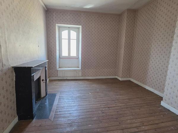 IMMEUBLE DE RAPPORT À FORT POTENTIEL - hypercentre de NOGENT-LE-ROTROU