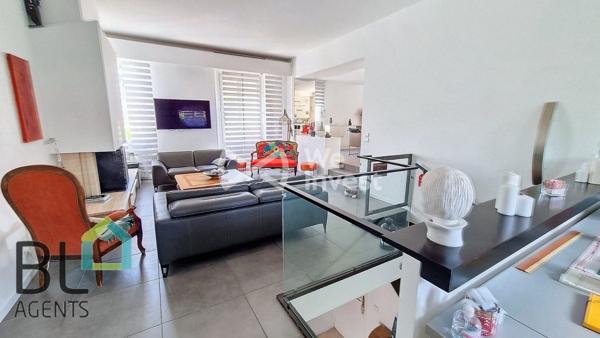 Magnifique Villa familiale ou deux logements possibles Secteur 12ème Beaumont– Piscine – Jardin – Garage