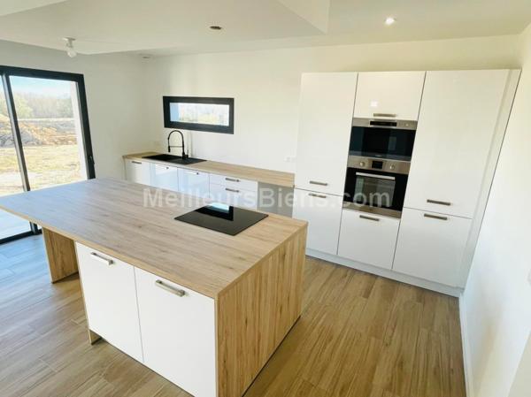 Villa T4 plain pied de 110m2 habitables + 15m2 de garage sur un terrain de 1381m2