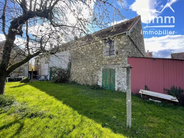 Ensemble immobilier de caractère avec 325 m² exploitables sur un terrain de 1 000 m².
