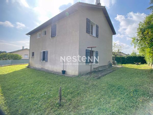 GLEIZE - maison de 143m2 - 6 chambres - jardin - garage - proche du centre de Villefranche - à rénover