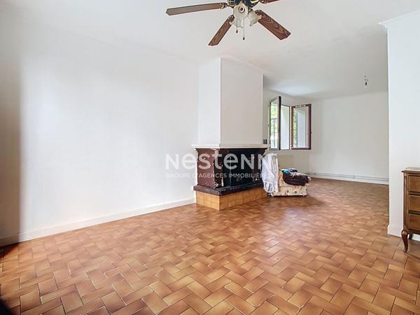 GLEIZE - maison de 143m2 - 6 chambres - jardin - garage - proche du centre de Villefranche - à rénover