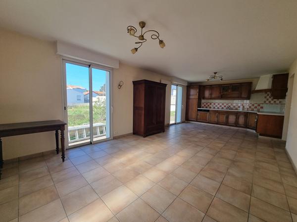 Maison familiale lumineuse de plus de 130 m² dans un secteur recherché