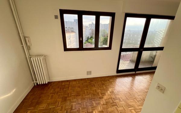 Appartement à vendre    1 pièce • 25,71 m2 Le Bourget