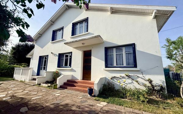 Maison à vendre    5 pièces •  Tarbes