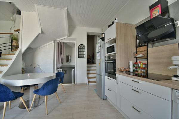 Maison à vendre    3 pièces • 79 m2 Romans-sur-Isère