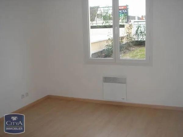 Appartement à louer 2 pièces 46.99m² Montesson (78360)