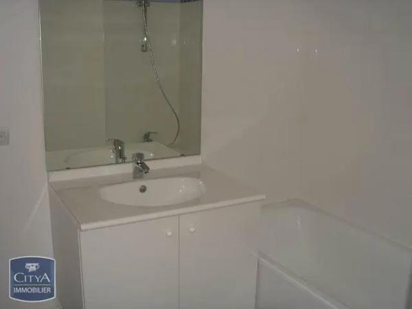 Appartement à louer 2 pièces 46.99m² Montesson (78360)