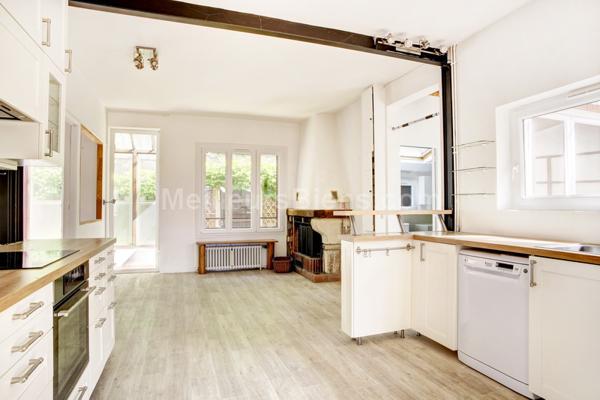 Sèvres BRANCAS Maison 1930 avec vue, beau terrain et potentiel.